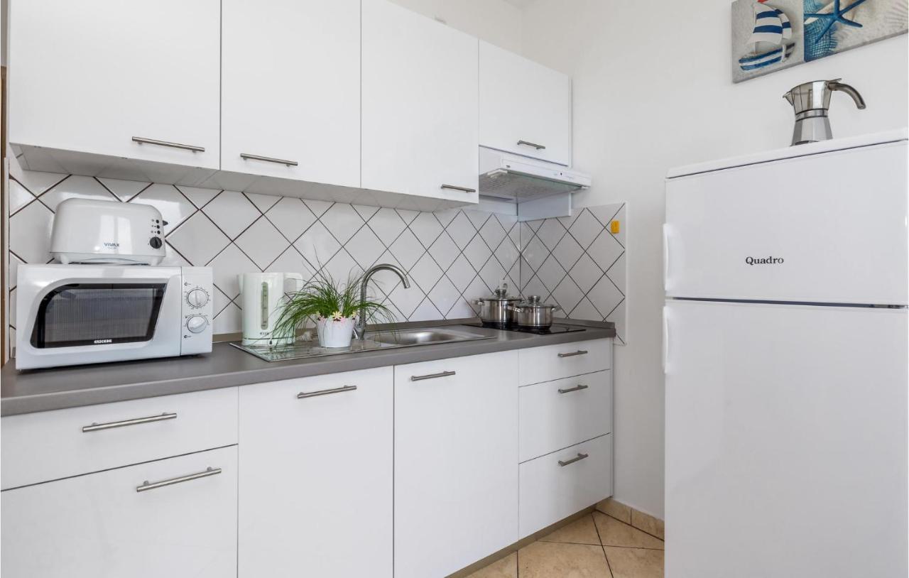 Nice Apartment In Volosko With Kitchen Kültér fotó